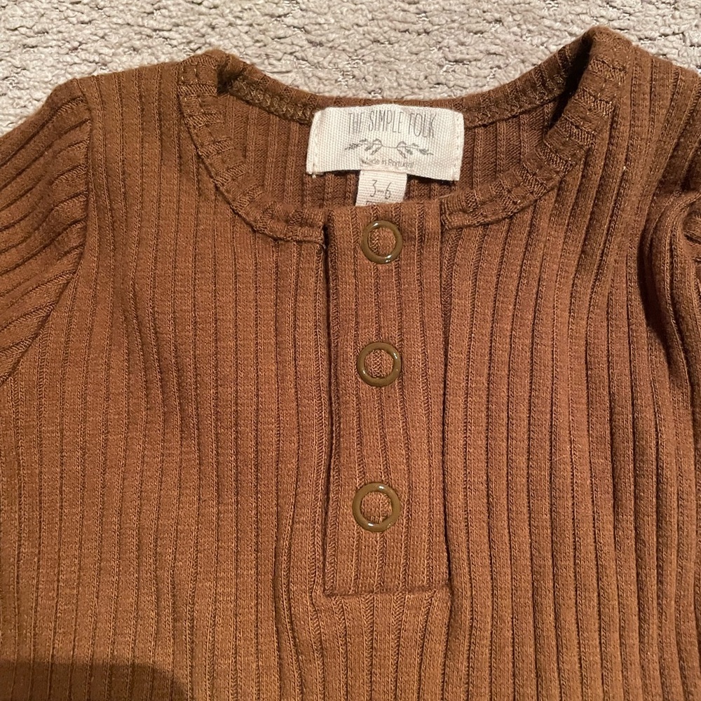 The simple folk shirt